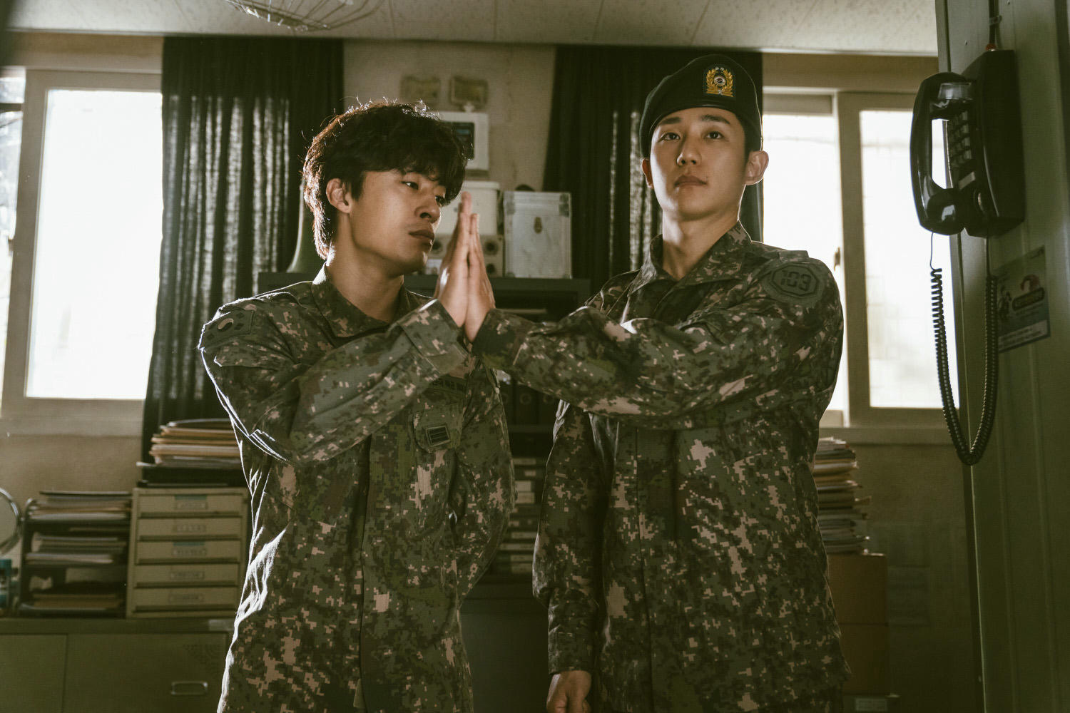 丁海寅&具教煥《D.P 逃兵追緝令》多起震撼逃兵事件真實發生,韓國真的有逃兵追緝組! - 第8張圖 Netflix《D.P 逃兵追緝令》丁海寅&具教煥 金成均 孫錫久