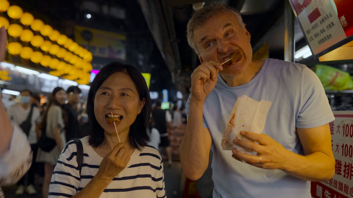 Netflix美食影集《環球饗宴：菲爾來吃飯》第7季首度來到台灣