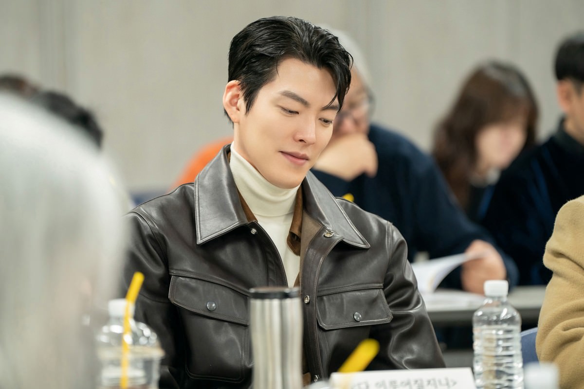 Netflix《都會實現嗎》金宇彬&秀智繼《任意依戀》睽違8年二搭!劇情圍繞神燈精靈奇幻愛情故事 - 第2張圖 Netflix《都會實現嗎》金宇彬&秀智繼《任意依戀》睽違8年二搭!