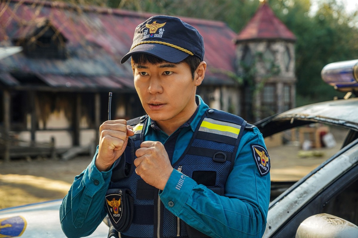 《找死凶宅》李奎炯在本作中是演一名警察