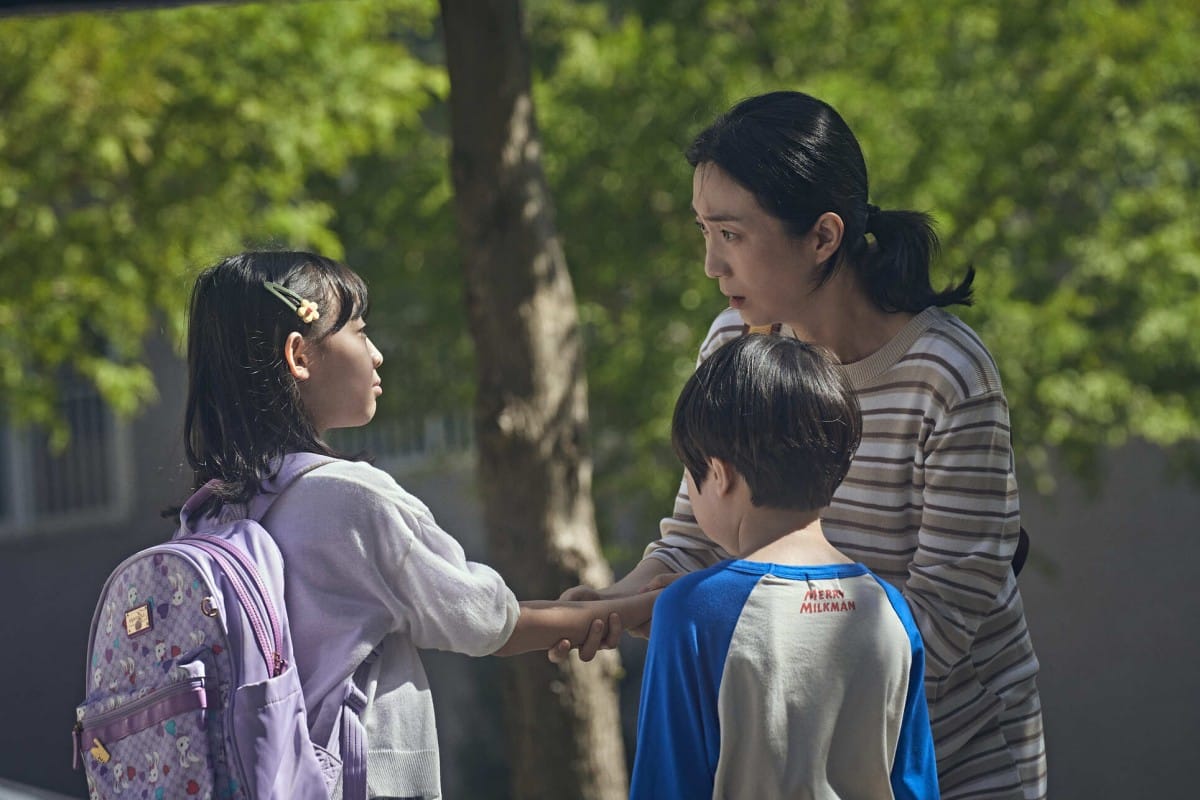 金姝怜在《鬼花園：詛咒》中育有一對兒女