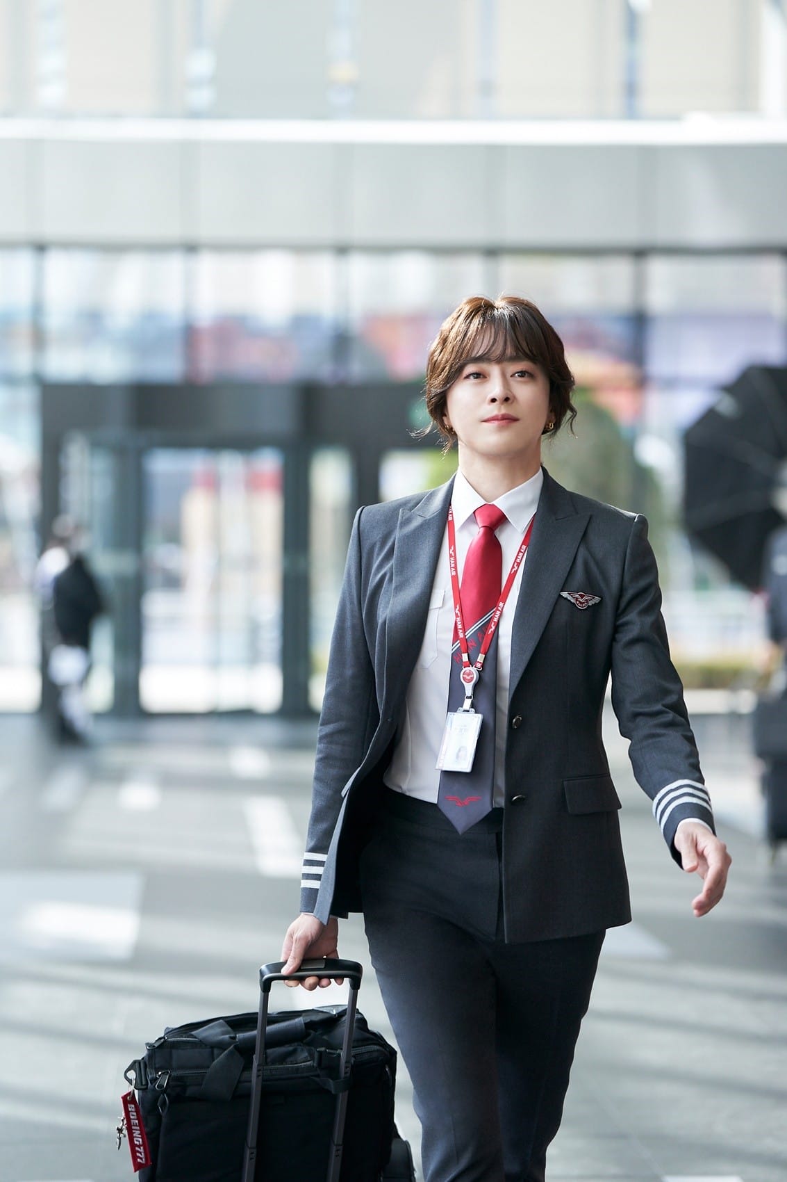 《變身機長》曹政奭男扮女裝掀超高話題！