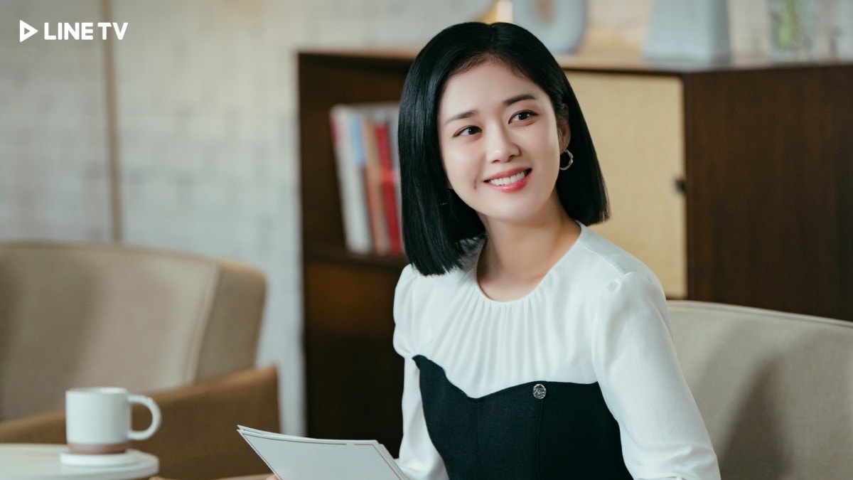 《好搭檔》張娜拉戲外和新婚老公甜蜜蜜，在片場也會抽空與老公熱線