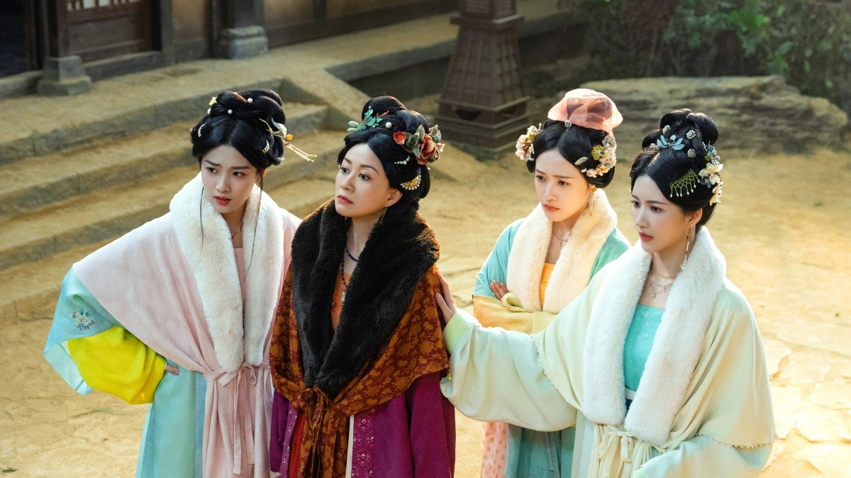 NETFLIX《五福臨門》倪虹潔領五個女兒開張茶樓「四福齋」霸氣宣示「酈家女人，生意做得、男人哄得」