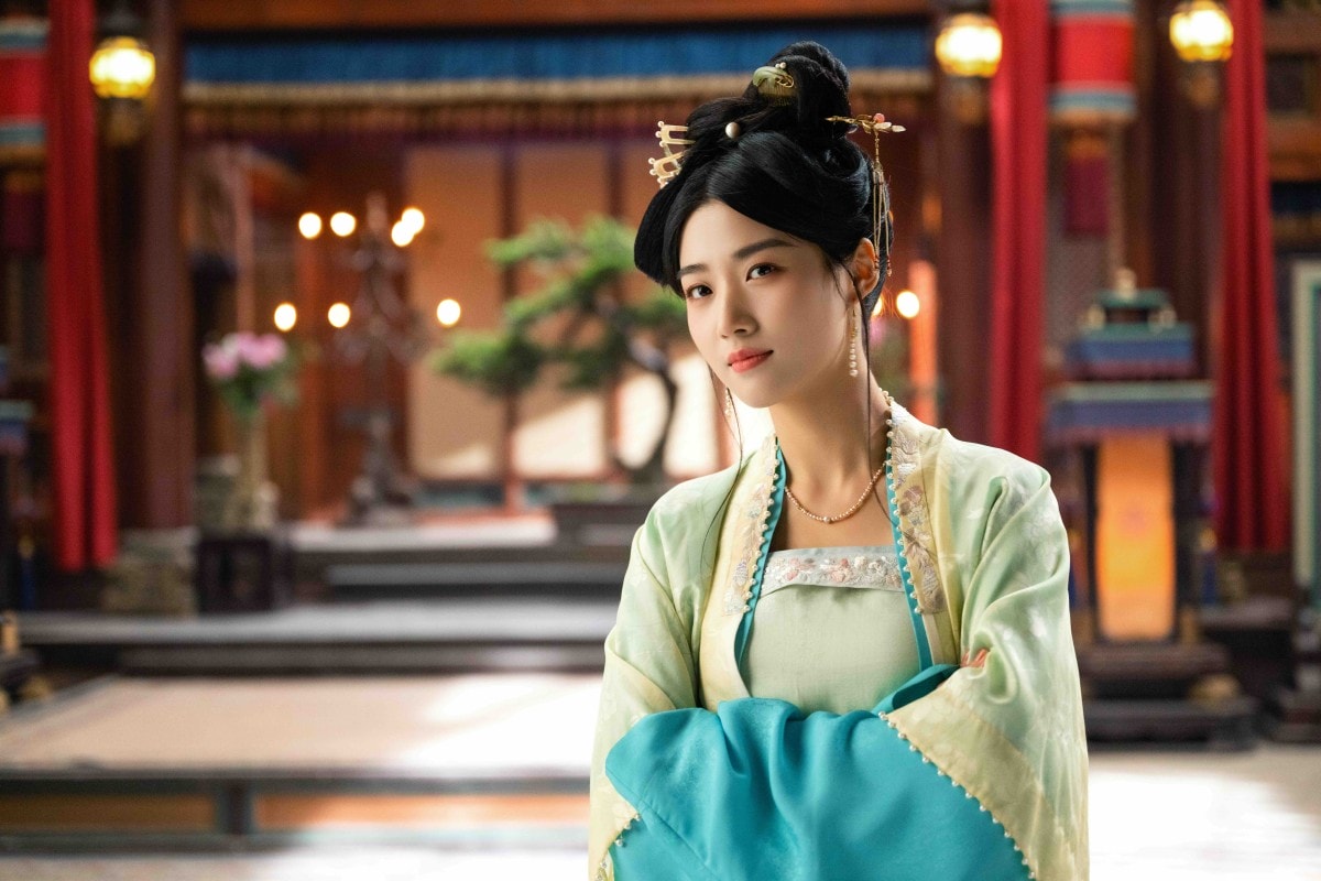 Netflix古裝陸劇《五福臨門》王星越戀上盧昱曉 歡喜冤家爭鋒相對+相愛相殺!6位性格迥異女子展開尋夫之旅 - 第4張圖 Netflix華語古裝愛情喜劇《五福臨門》盧昱曉飾有勇有謀酈家三娘子