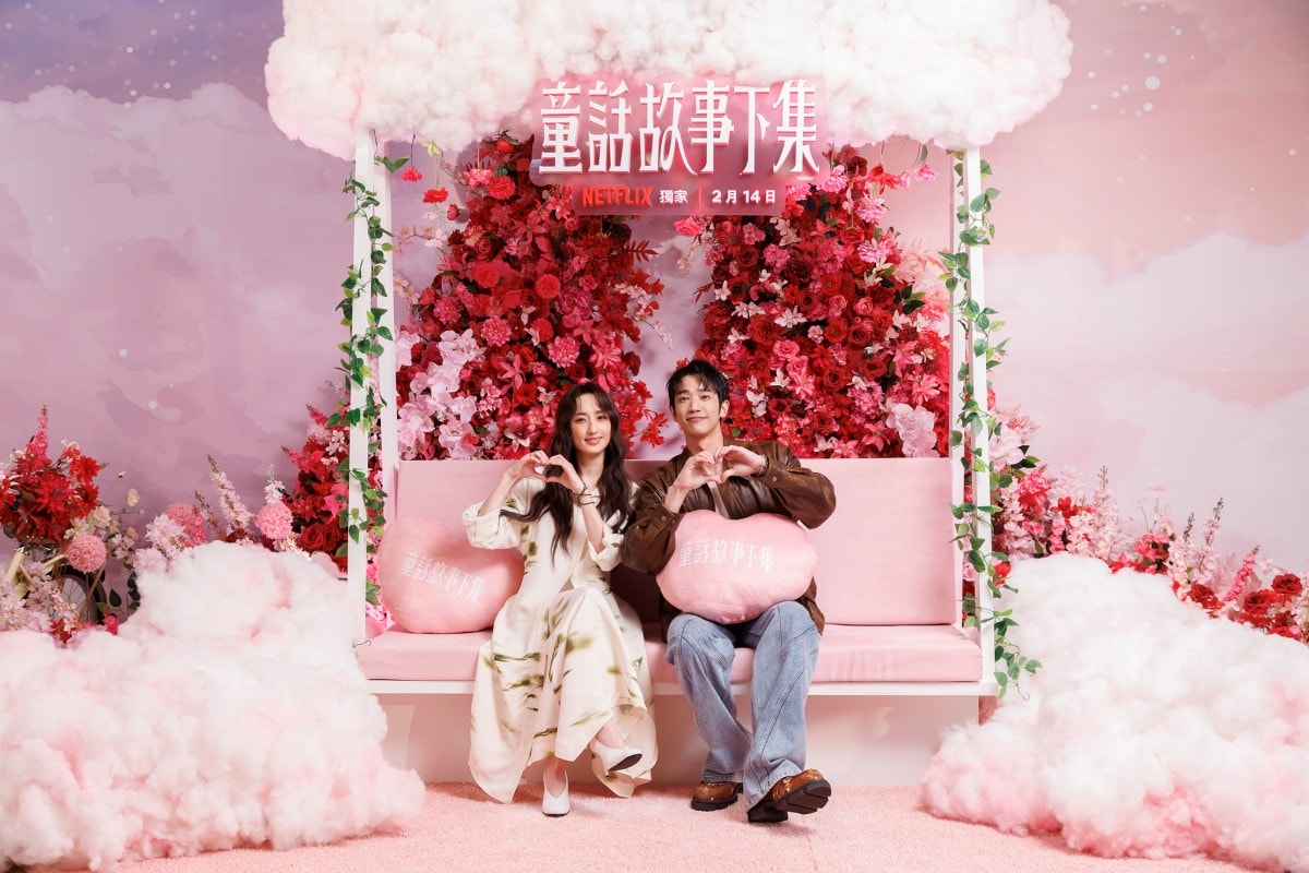 你有看懂《童話故事下集》嗎?編導親揭5大彩蛋秘辛:「宜玲是紅色,學友是藍色」片頭如何用19秒說出全劇 - 第2張圖 Netflix《童話故事下集》柯佳嬿、劉以豪