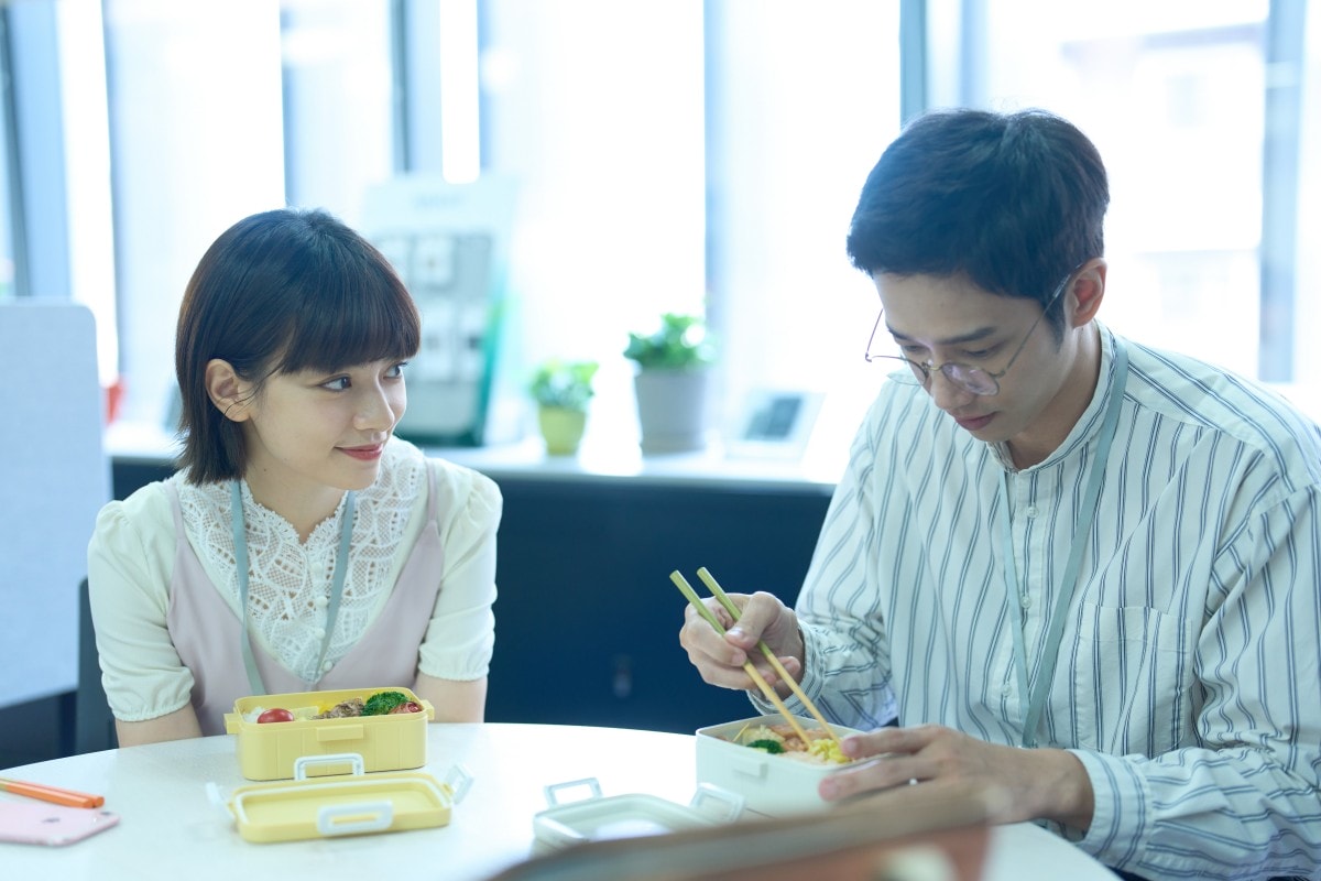 你有看懂《童話故事下集》嗎?編導親揭5大彩蛋秘辛:「宜玲是紅色,學友是藍色」片頭如何用19秒說出全劇 - 第4張圖 Netflix《童話故事下集》柯佳嬿、姚愛寗