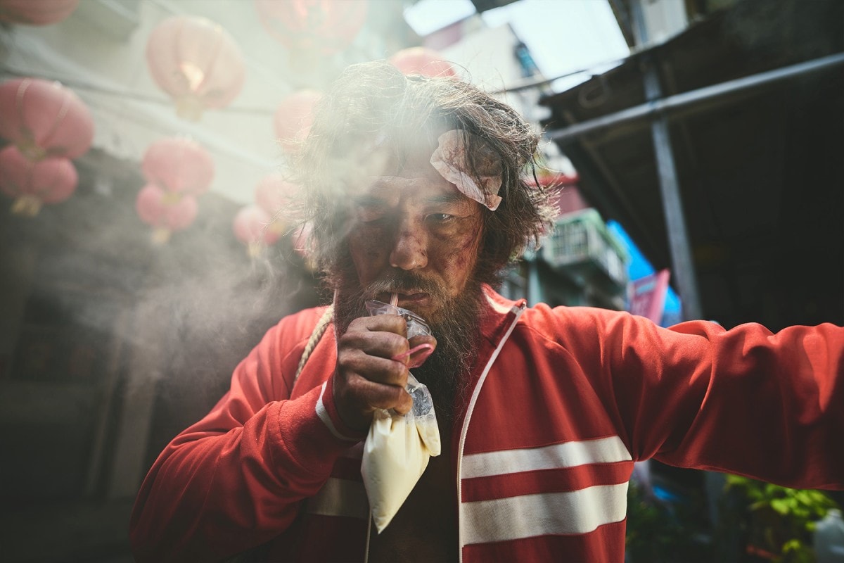 戴立忍在《功夫》中犧牲扮相，飾演身懷蓋世武功的流浪漢黃駿。