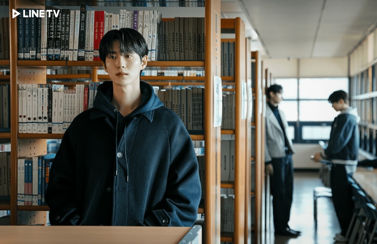 韓國BL劇《秘密關係》申在敏撞見金修賢跟鄭多溫在圖書館的曖昧行為