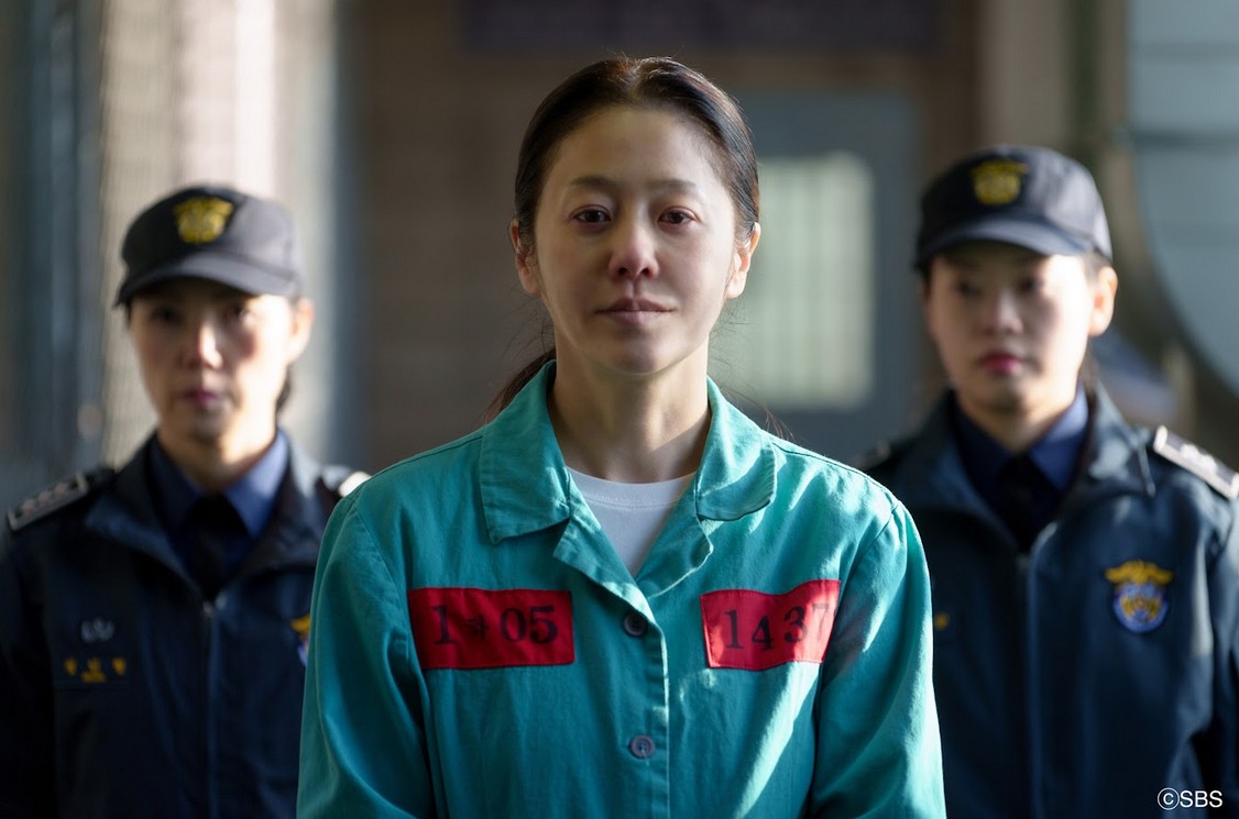 9月強檔韓劇《百次的回憶》金多美重返80年代!《行騙天下KR》朴敏英百變造型華麗回歸、《螳螂》高賢廷滿臉血色詭笑! - 第4張圖 《螳螂》高賢廷