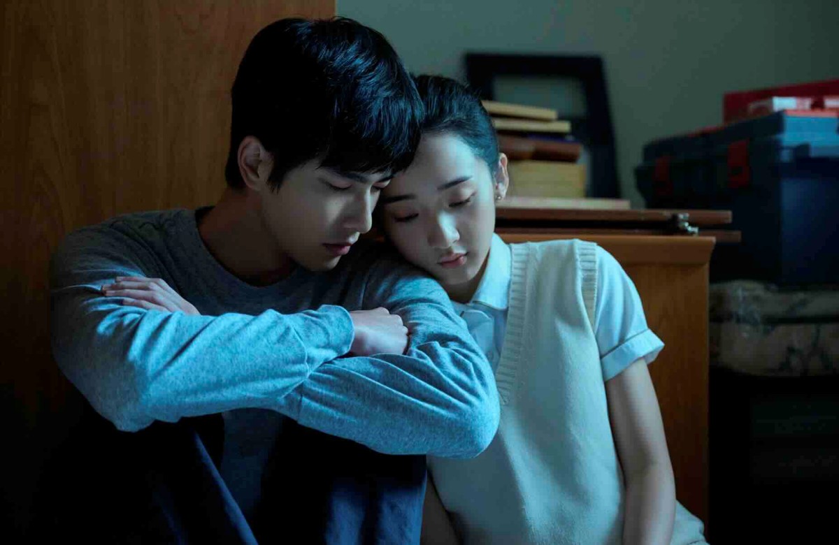 【2025 Netflix 11月片單推薦】韓劇《一吻爆炸》張基龍&安恩真社內羅曼史、台劇《如果我不曾見過太陽:一部曲》曾敬驊&李沐校園禁忌愛戀 - 第11張圖 Netflix台劇《如果我不曾見過太陽:一部曲》11/13