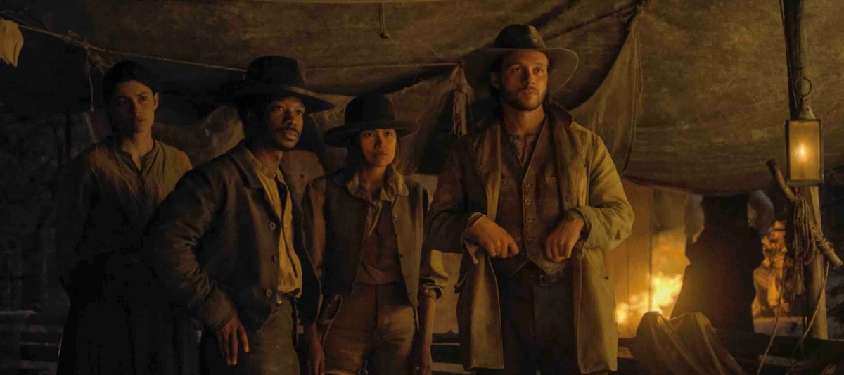 【2025 Netflix 12月片單推薦】《黑白大廚第2季》、金多美《巨洪》、李俊昊《現金英雄》、《怪奇物語5季:第2輯》、《如果我不曾見過太陽2》 - 第4張圖 Netflix影集《棄徒》12/4