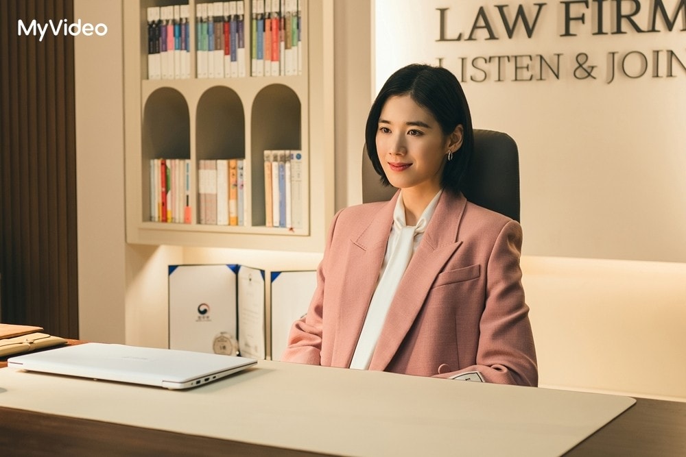 《榮耀：她們的法庭》鄭恩彩飾演律師事務所代表