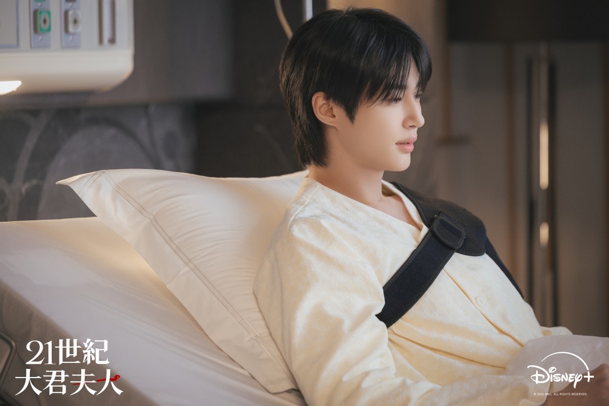 《21世紀大君夫人》IU、邊佑錫宴會求婚、遊艇激吻全網沸騰