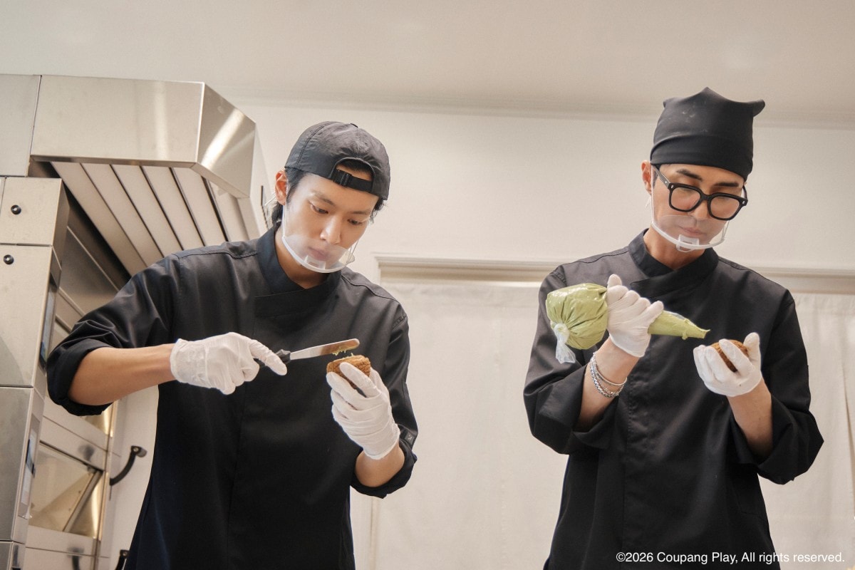 《Bonjour麵包店》車勝元和李基澤在廚房一起製作甜點麵包。