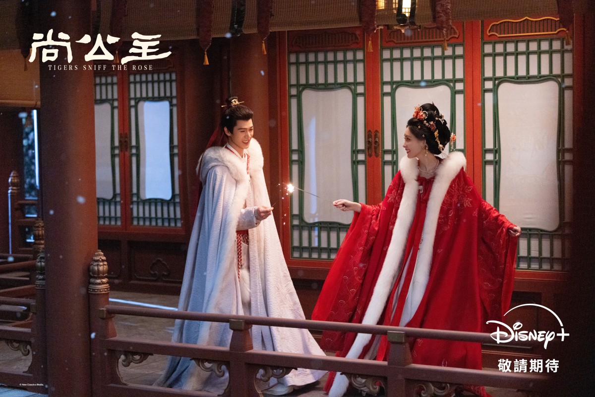 Disney+陸劇連發!《百花殺》、《江山為聘》、《尚公主》輪番登場:吳謹言回歸演史上首位女狀元,搭少年帝王陳哲遠共治江山 - 第4張圖 Disney+陸劇《尚公主》李昀銳飾演布衣卿相「言尚」、孟子義飾演丹陽公主「暮晚搖」