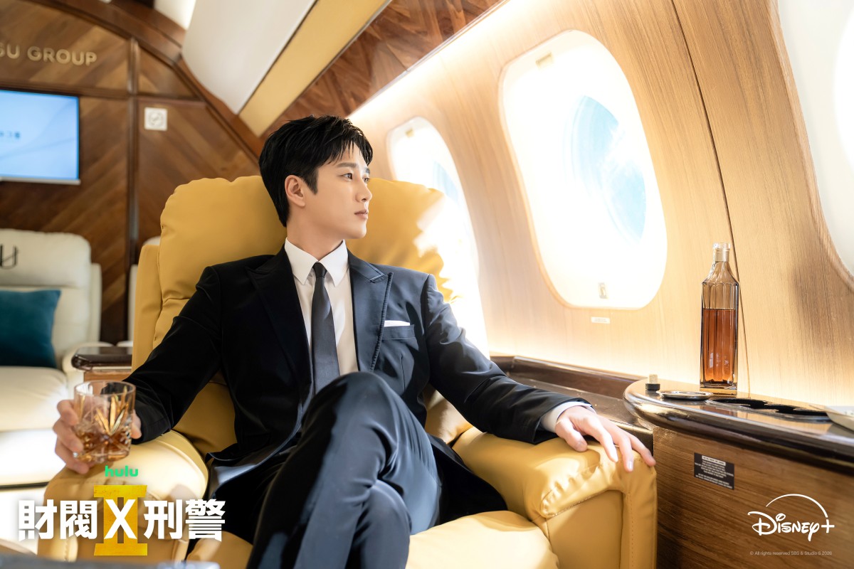 Disney+韓劇《財閥X刑警2》第二季回歸!鄭恩彩化身不苟言笑冷面「惡魔教官」!與安普賢「相愛相殺」一登場就將安普賢打得落花流水 - 第2張圖 Disney+韓劇《財閥X刑警2》第二季回歸!安普賢X鄭恩彩主演!